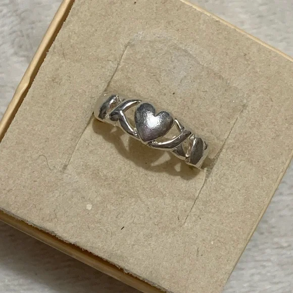 Sterling Silver EUC NF 925 X Heart Ring size 7.5 - Picture 1 of 9